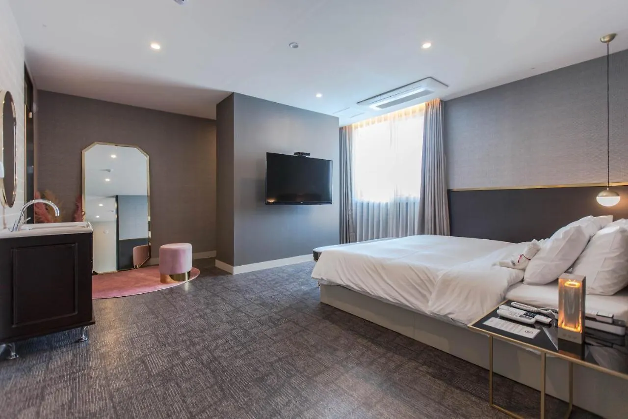 ***  Browndot Business Seomyeon Hotel Busan South Korea